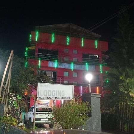 On Point Plaza Bed & Breakfast Murūd Екстериор снимка