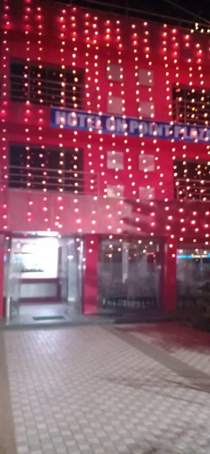 On Point Plaza Bed & Breakfast Murūd Екстериор снимка