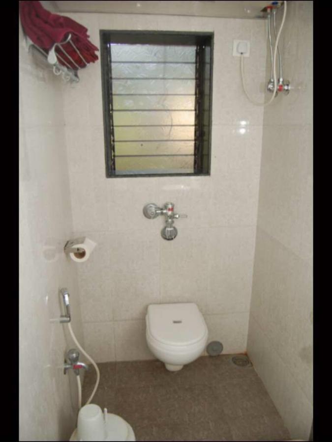 On Point Plaza Bed & Breakfast Murūd Екстериор снимка